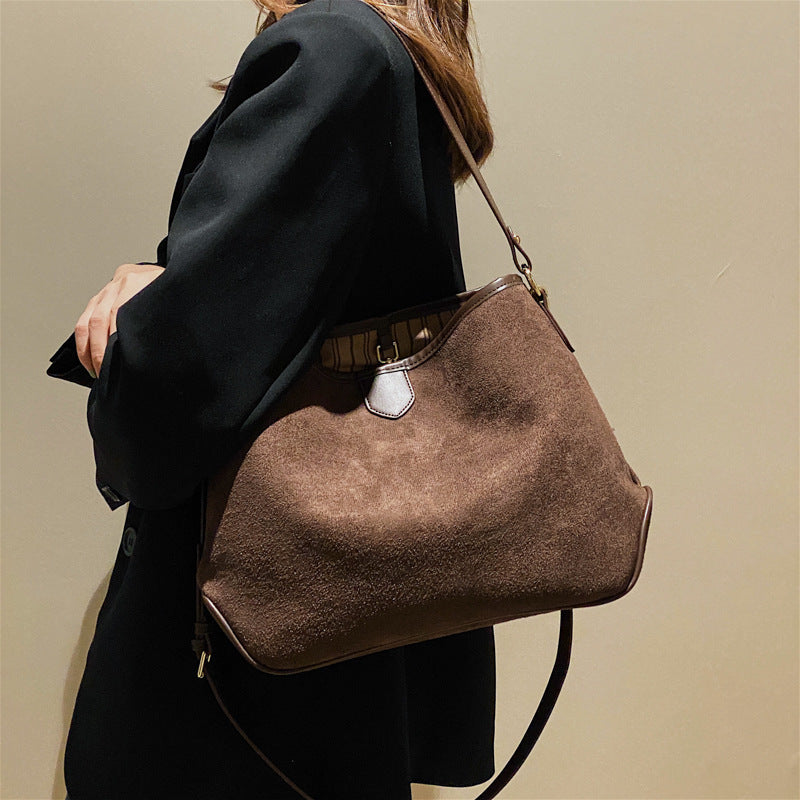 Vintage retro soft leather tote shoulder bag in brown, stylish crossbody design for everyday use.